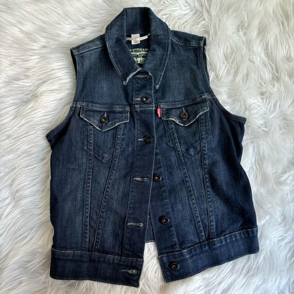 Levi's denim darkwash vest - Picture 1 of 6